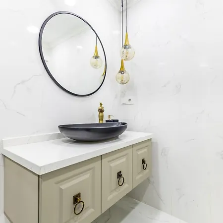 Central And Modern Flat Near Moda Coast In Kadikoy * Κωνσταντινούπολη